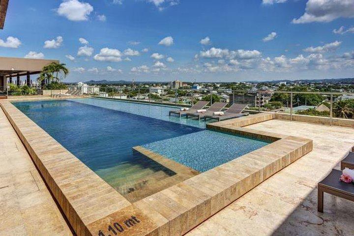 Ghl Hotel Montería Exterior photo Infinity pool
